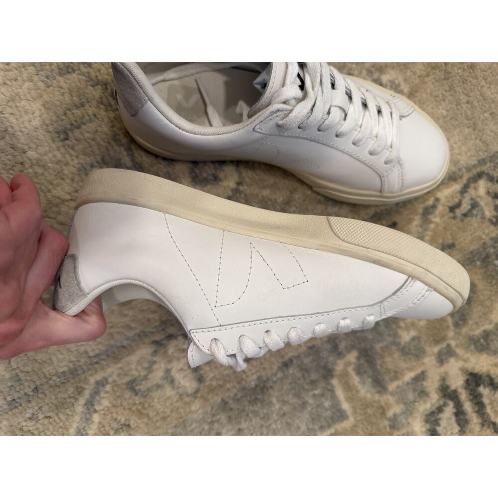 VEJA Low Esplar Leather Lace-Up Sneakers | White Great Condition Size 5 EUR 36 - Picture 10 of 16